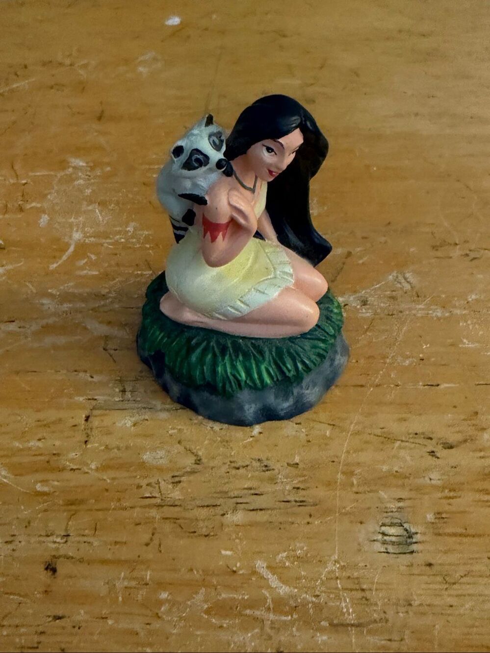 Lenox Disney Pocahontas Meeko Miniature Figurine 1.75” Porcelain (9490)